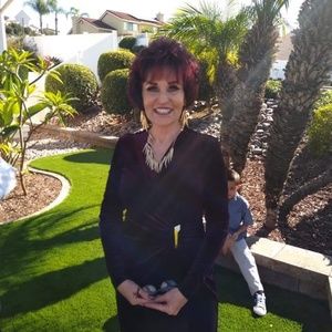 Meet your Posher, Catherine